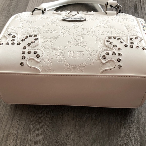 Ed Hardy White Faux Leather Satchel Embossed Skull & Rhinestones Bag Charm NWT - Picture 8 of 16